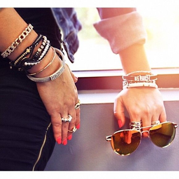 Lilly Ring - Picture 4 of 4